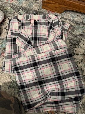 Victoria's Secret Plaid Pajama set - White, Black, Pink. Never Worn.